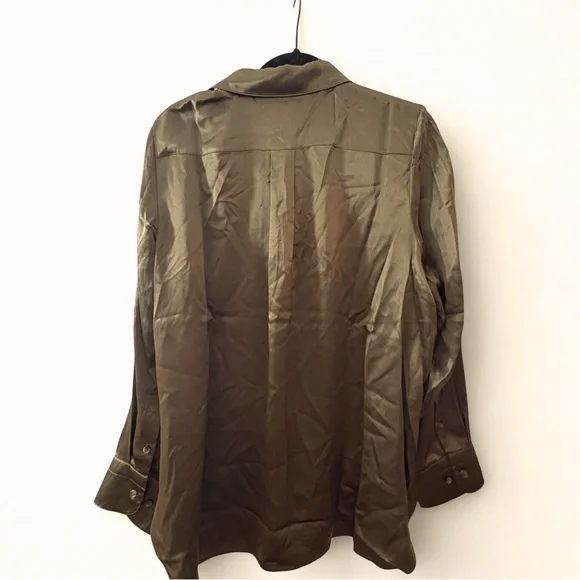 Silk Olive Green Blouse - Banana Republic NWT - Picture 4 of 4